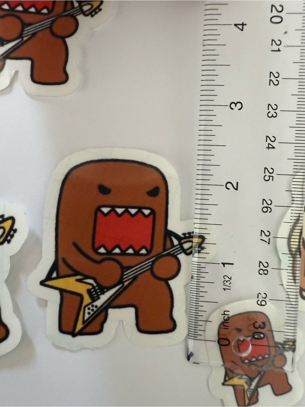 Domo Rocking Guitar Sticker Set - Brown & Red - Picture 7 of 7